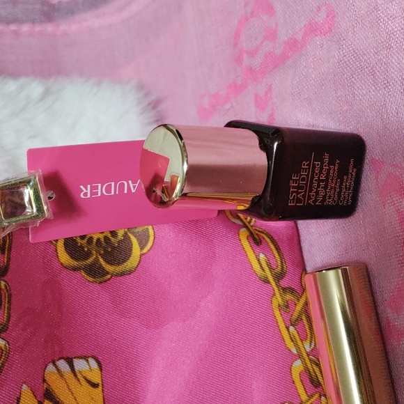 Estee Lauder 4 piece beauty set - Picture 4 of 4